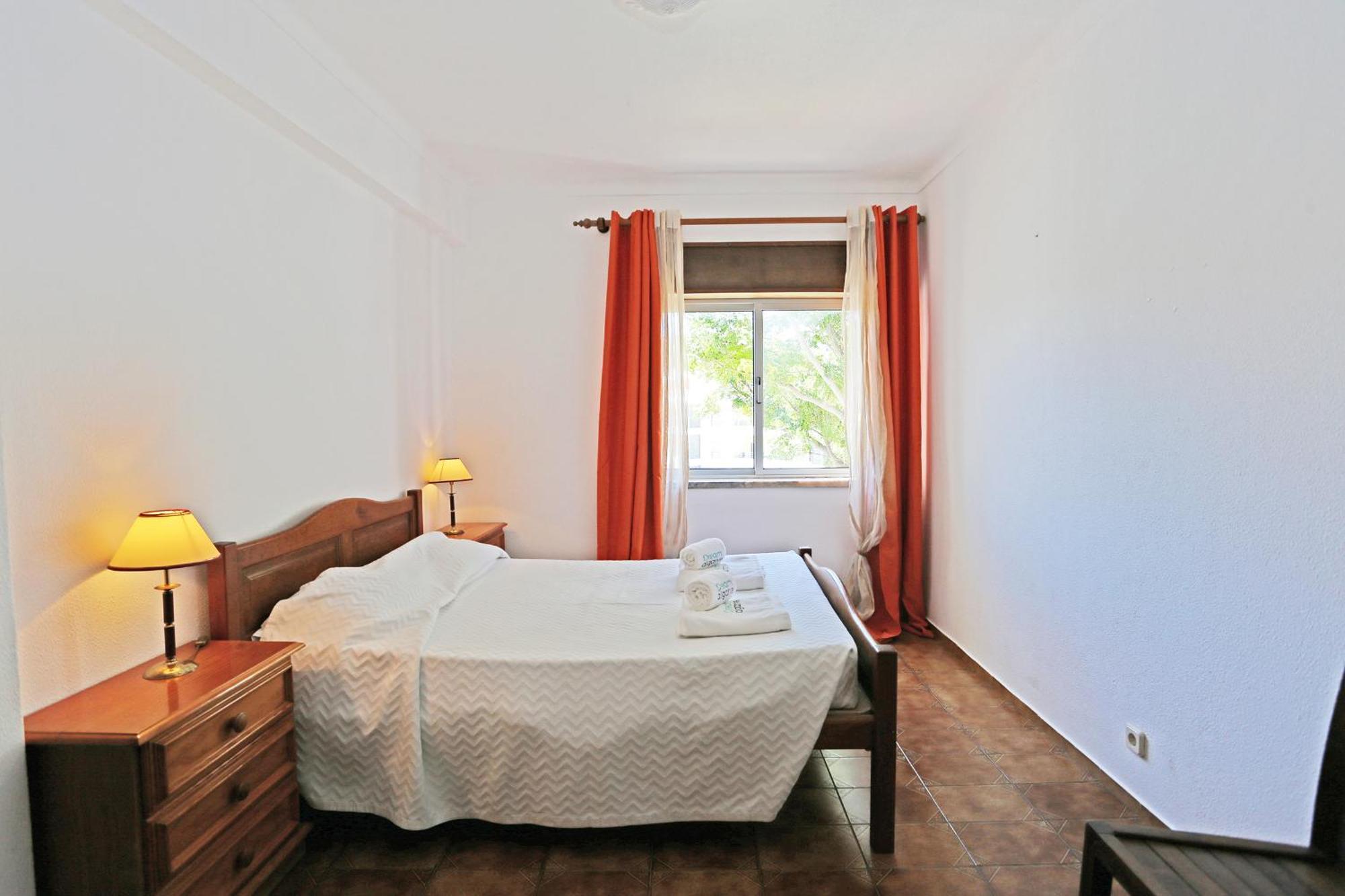 Baluarte Apartments Lagos Oda fotoğraf